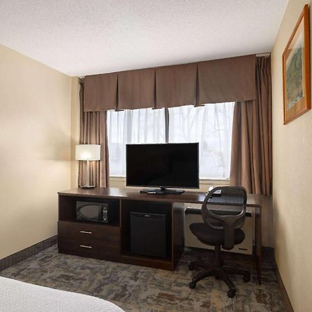 Travelodge By Wyndham Thunder Bay On Exterior foto